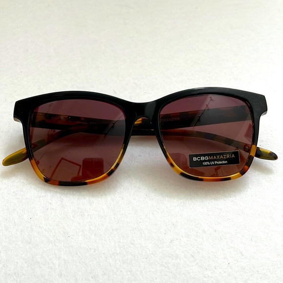 NWT BCBGMAXAZRIA Sunglasses